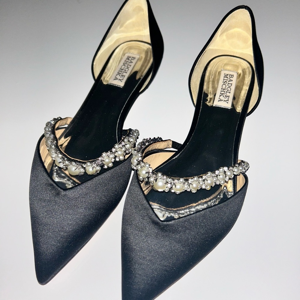 Badgley Mischka Black Pointed Toe Heels Size 8.5| embellished dress shoes - Picture 5 of 6